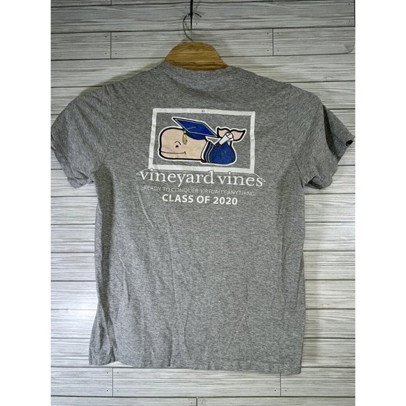 Vineyard Vines‎ Mens Class Of 2020 Graduation Whale Gray T-Shirt Size Medium - Picture 2 of 7